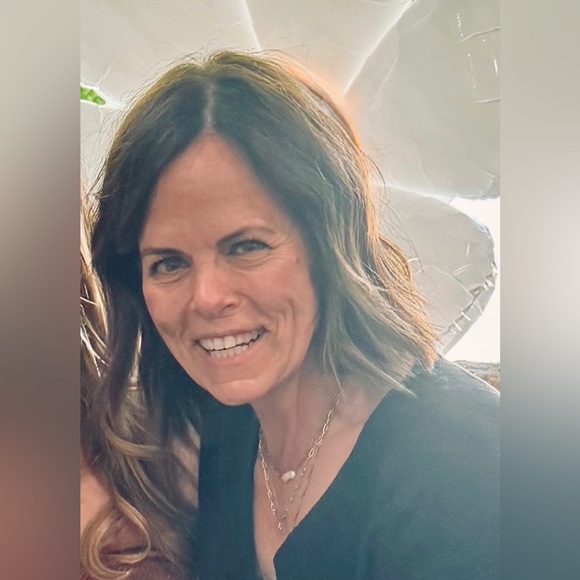 Meet your Posher, Shirleen - Picture 2 of 4